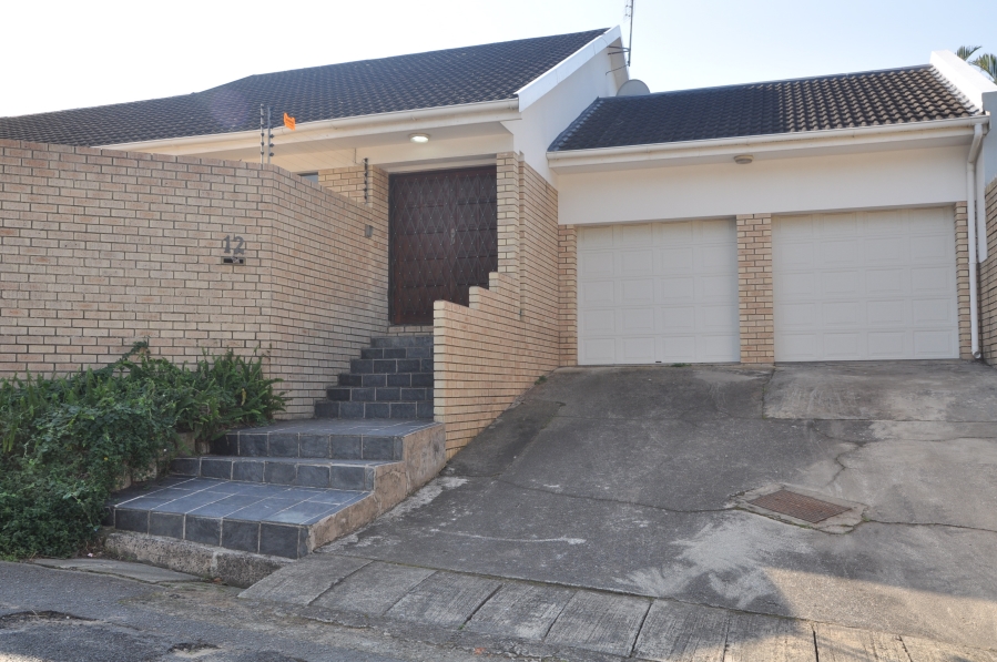 3 Bedroom Property for Sale in Bonza Bay Eastern Cape